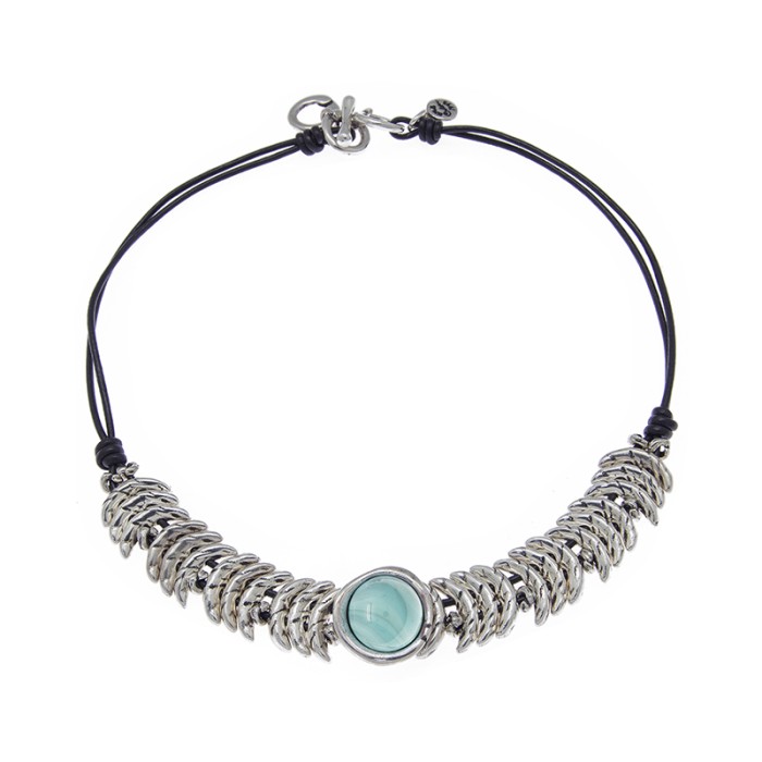 COLLAR ESCAMAS DE CUERO