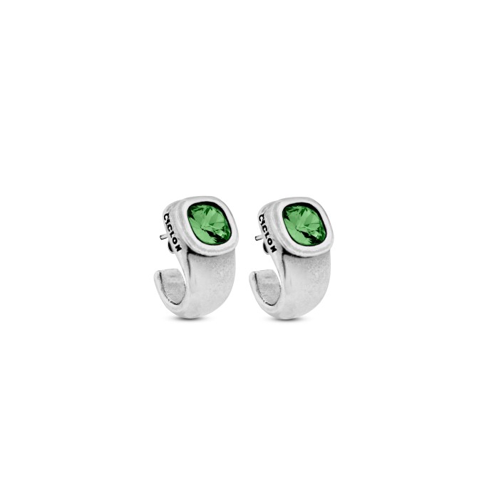 PENDIENTES CLAVADOS CON CRISTAL...