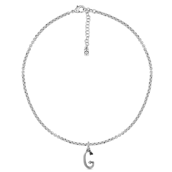 Collar con cadena y letra grande G