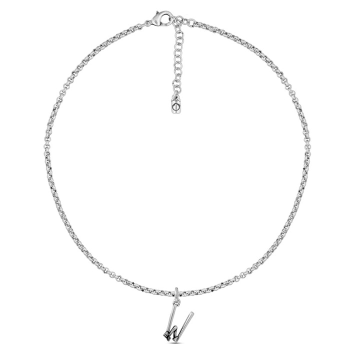 Collar con cadena y letra grande W