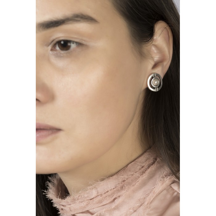 Pendientes STYLE cierre omega con perla