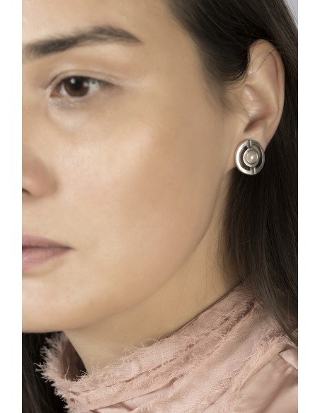 Pendientes STYLE cierre omega con perla