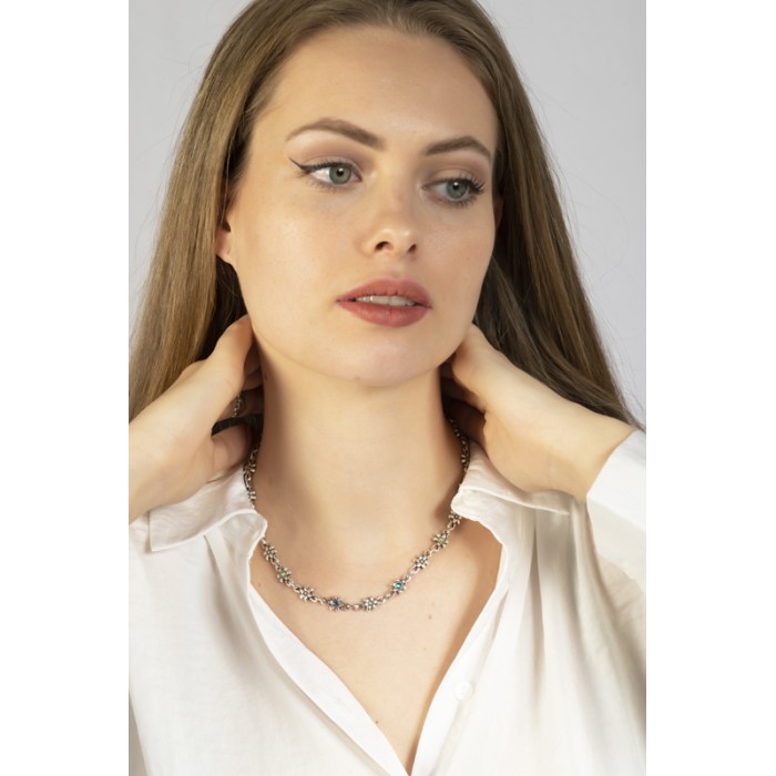 Collar Flower