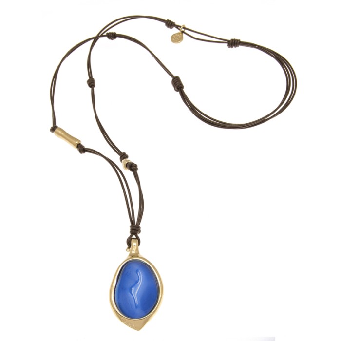 COLLAR LARGO CON CUERO ORO809